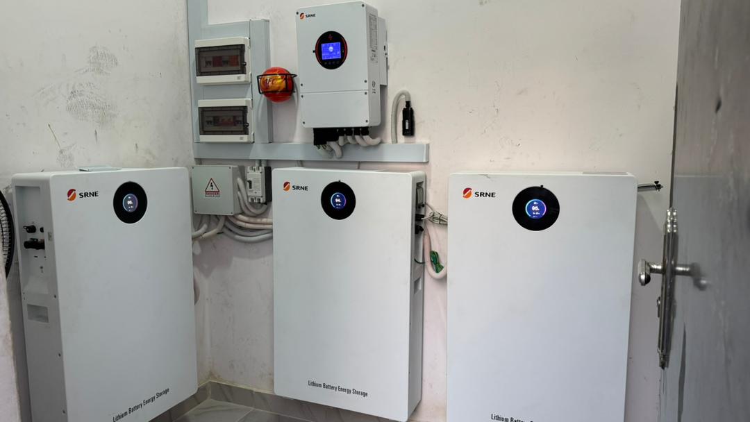 SRNE lithium battery storage installation